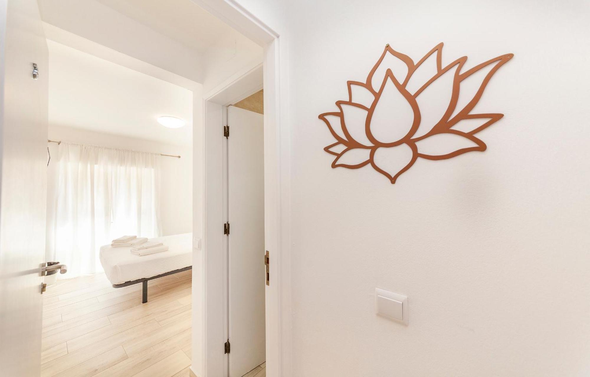 M - Martin & Tomas Guesthouse Lagos Room photo